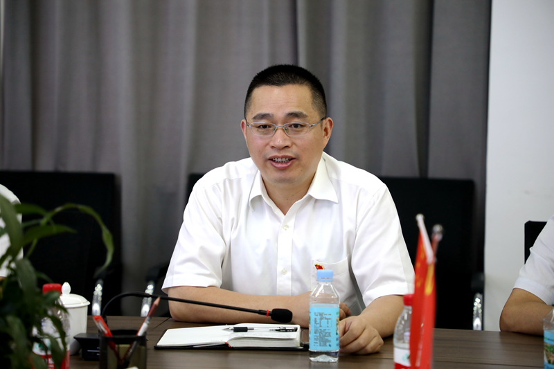 錢申春、王勝利參加機(jī)關(guān)第一黨支部和金寨路1標(biāo)黨支部聯(lián)合主題黨日活動(dòng)2